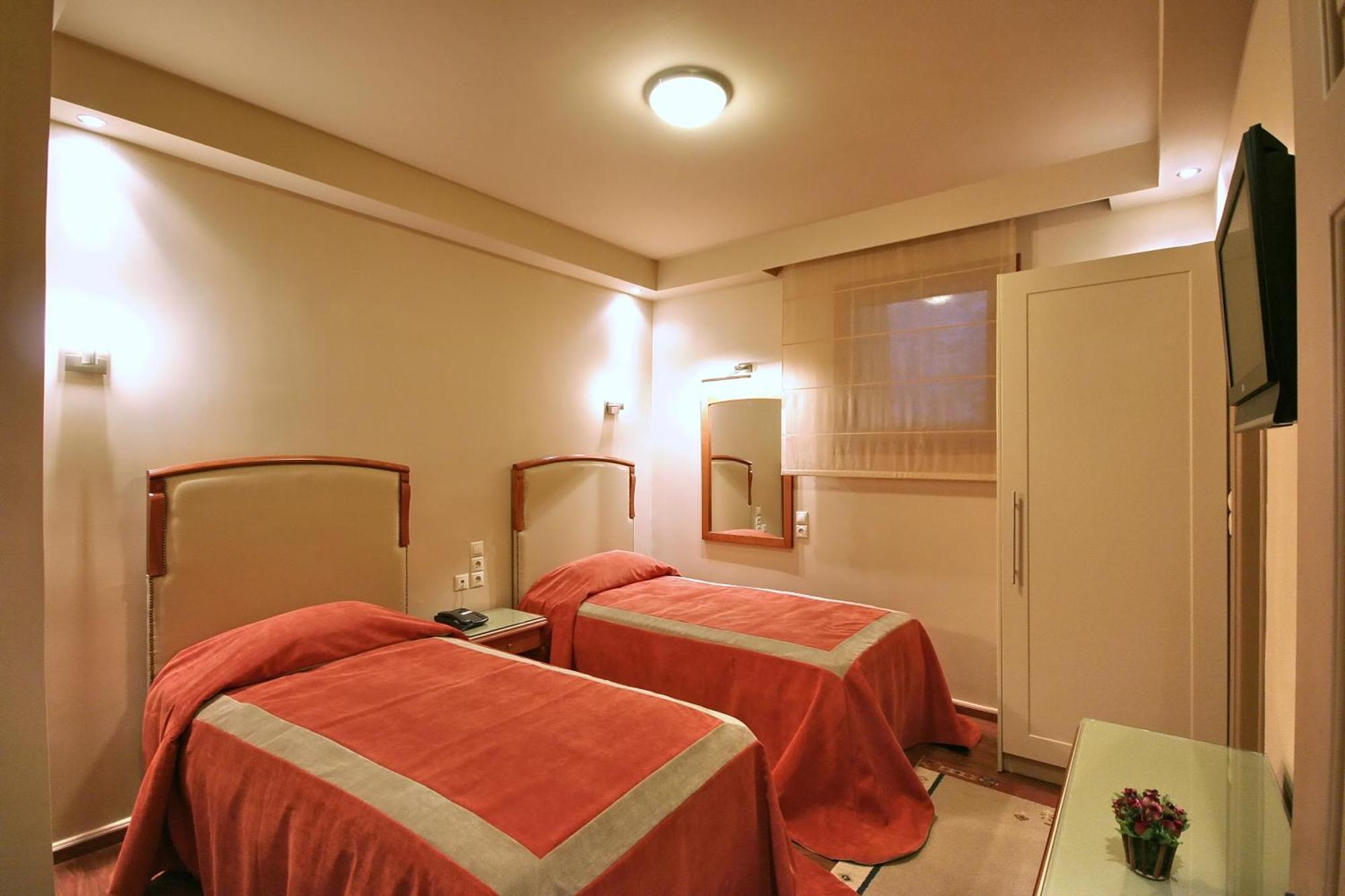 Kentrikon Hotel Langadia Habitación foto