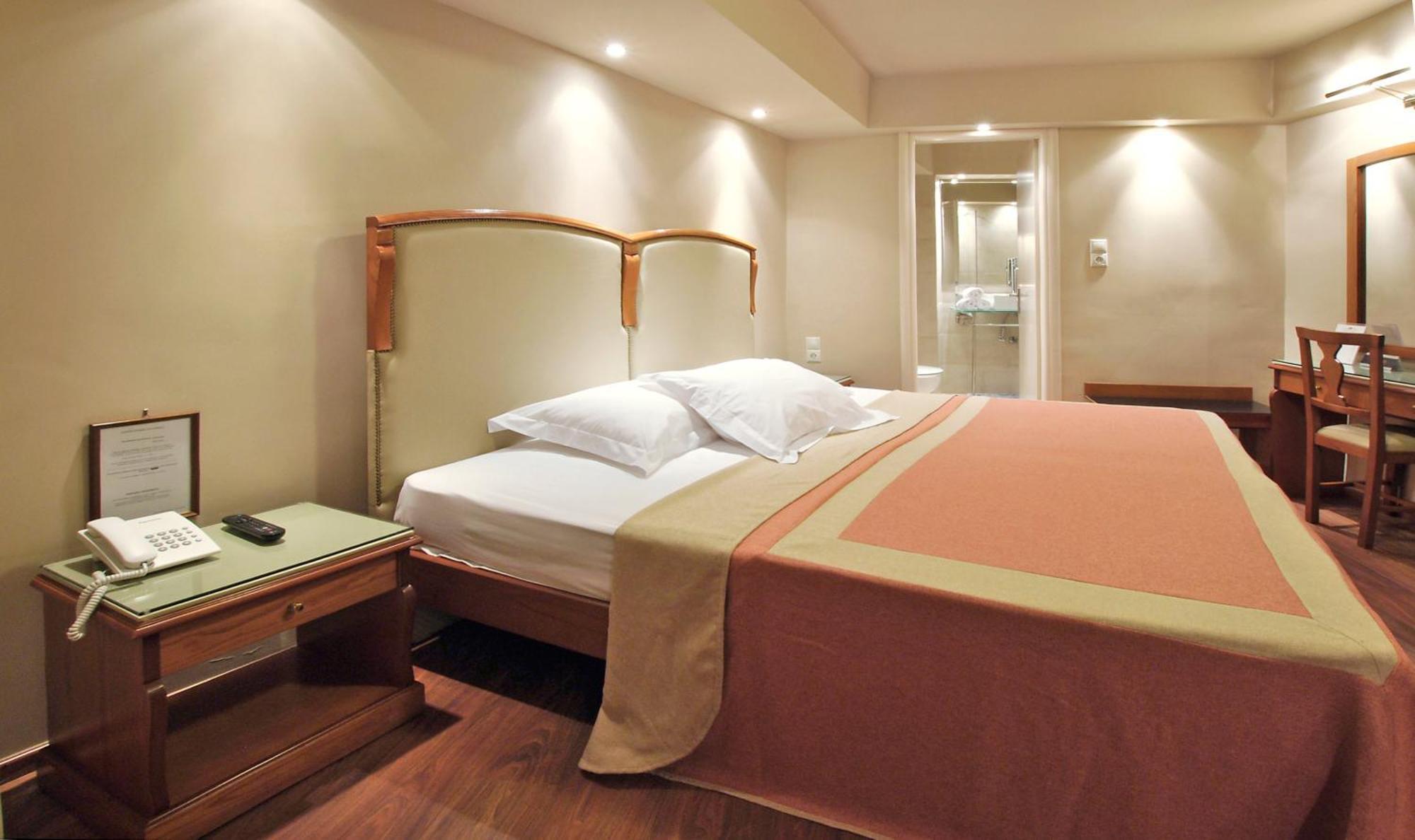 Kentrikon Hotel Langadia Habitación foto